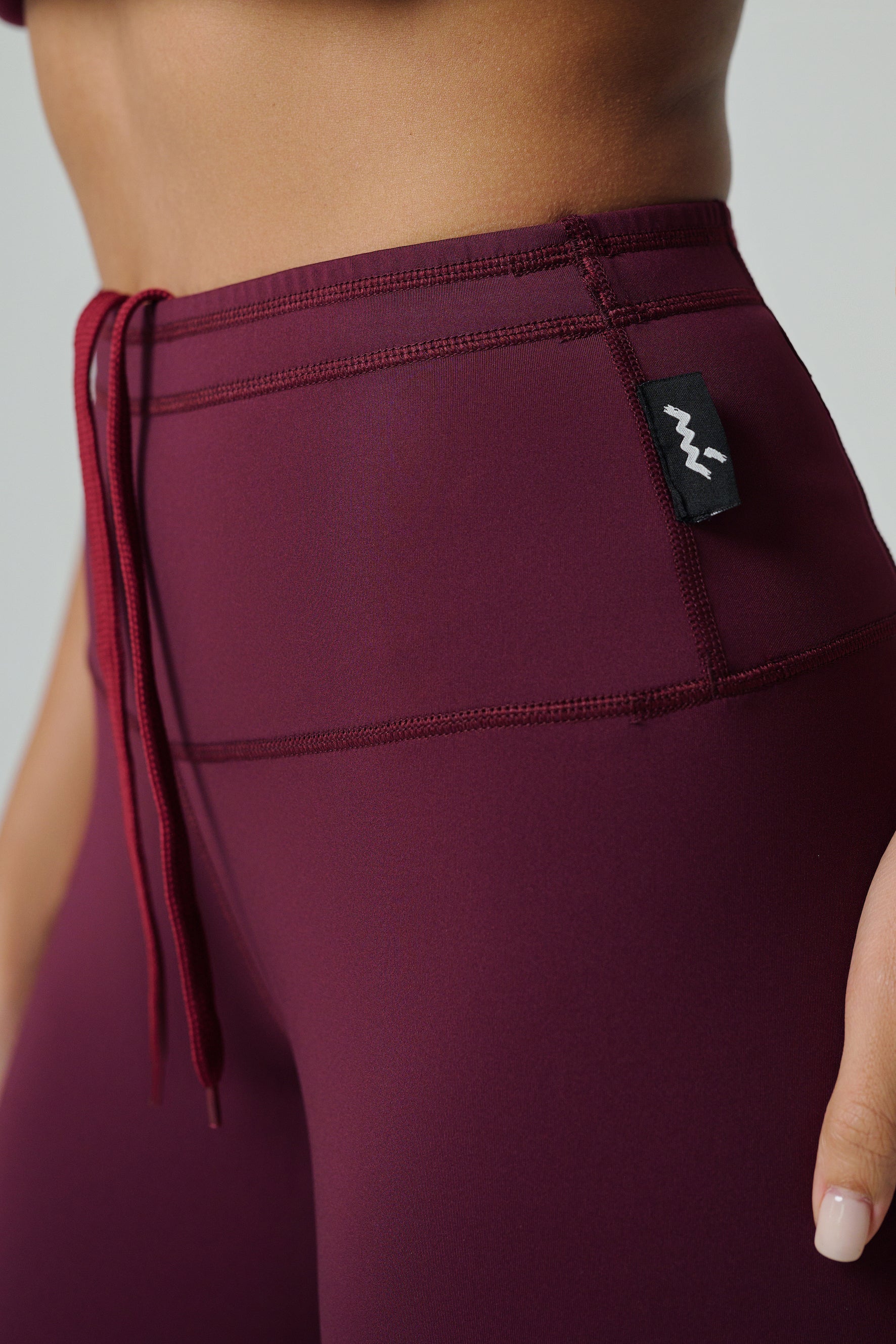MULU Classic Women's DryFit Leggings - Maroon