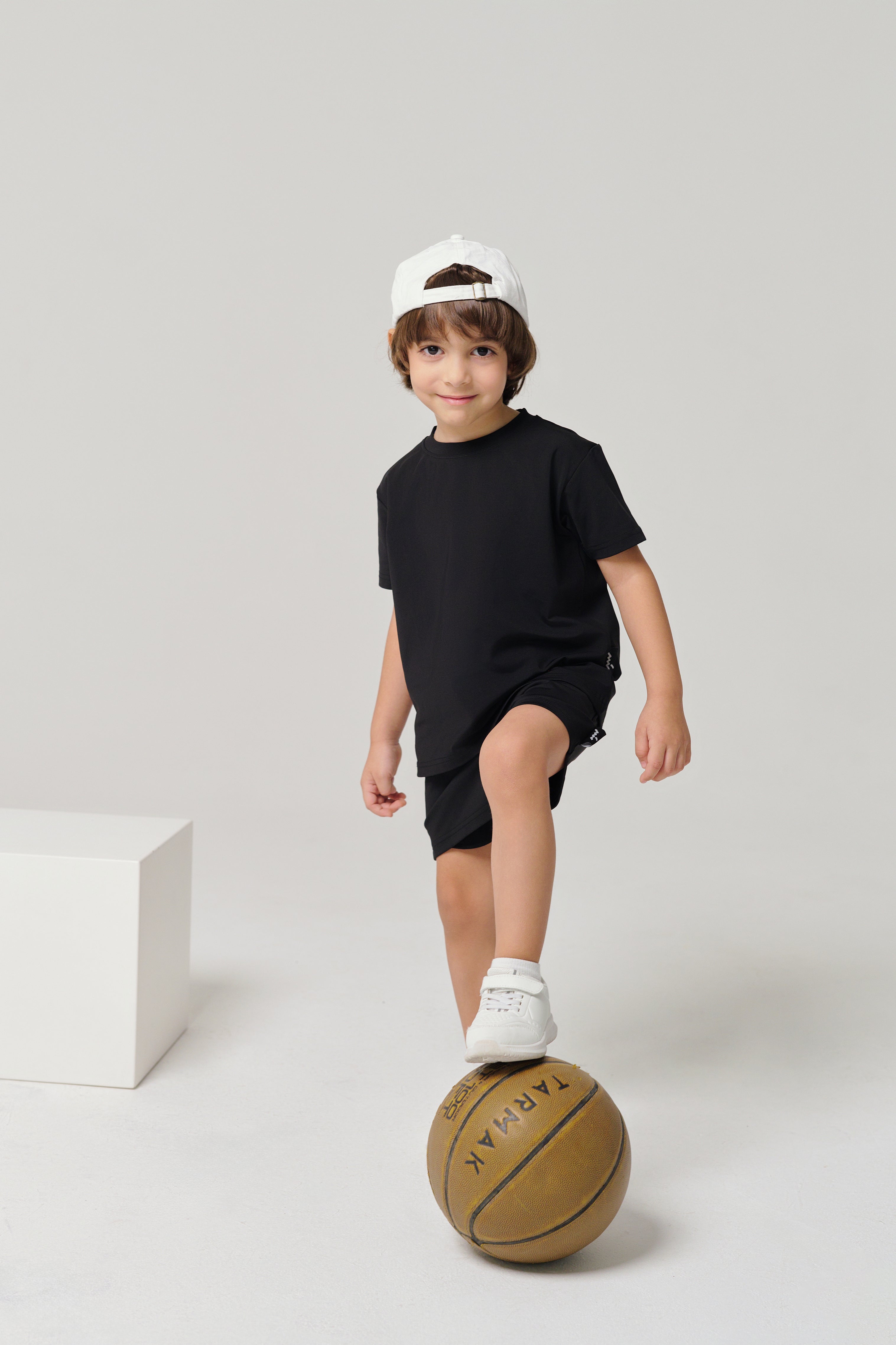 MULU Classic Unisex Kids DryFit T-shirt - Black
